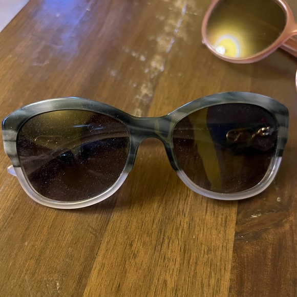 Celine authentic sunglasses. Good used conditions - Picture 11 of 11